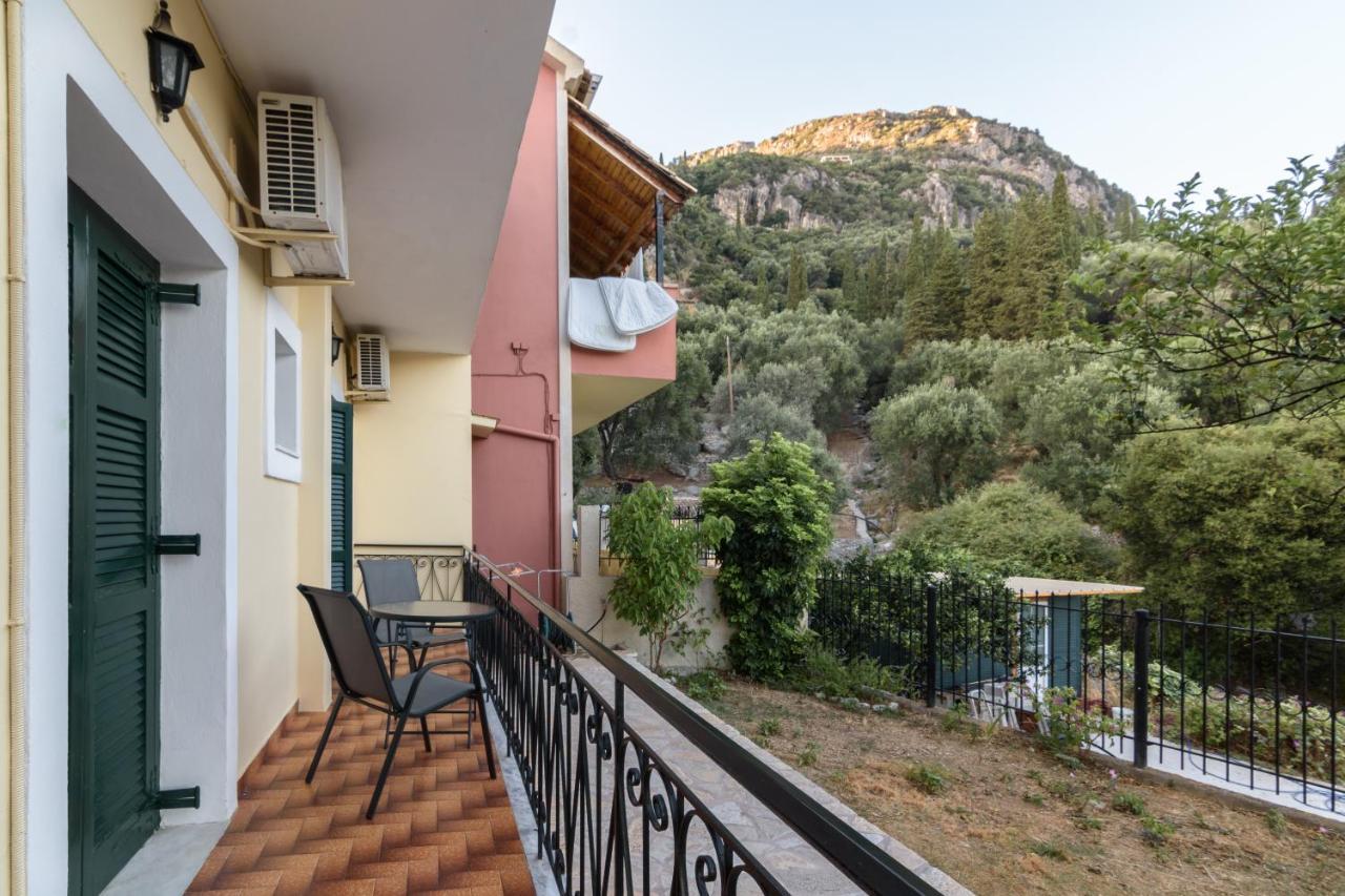 Balis Apartments Paleokasztríca Kültér fotó