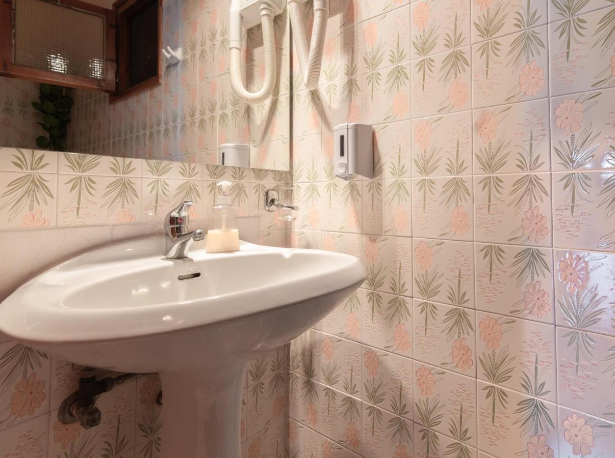 Balis Apartments Paleokasztríca Kültér fotó